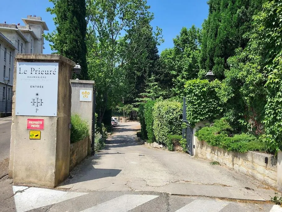 Au Centre De Villeneuve-Les-Avignon